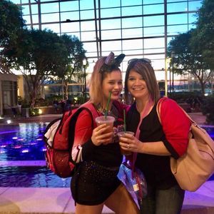 Meet your Posher, Caroline